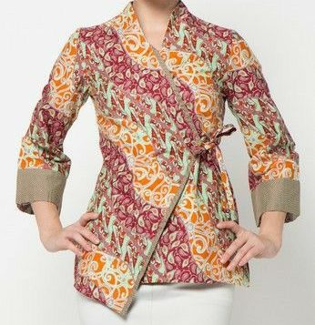 Kimono Batik. Sumber: pinterest.com