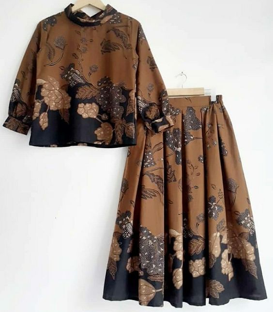 One Set Batik. Sumber: pinterest.com