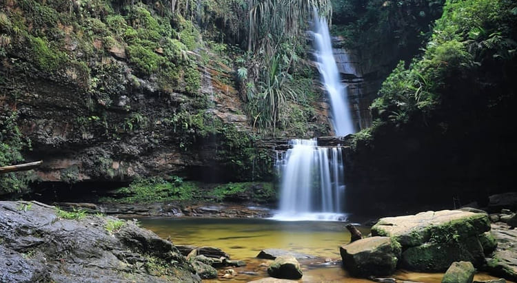 Air terjun Aek Mertua di Rokan Hulu, Sumber: rokanhulukab.go.id