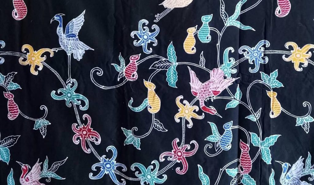 motif batik kuntul perak berasal dari Bontang. sumber: isu.pub