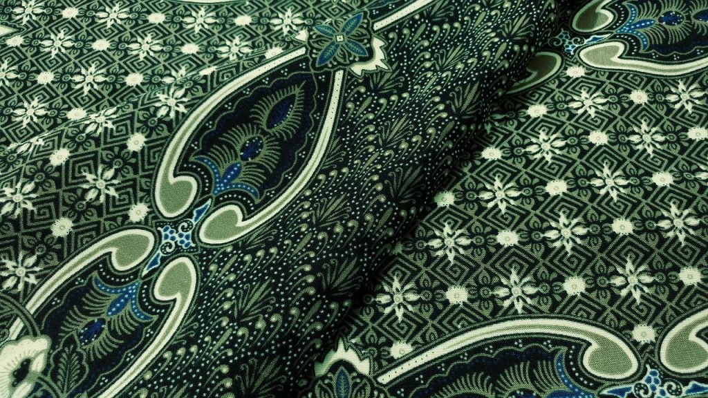 batik printing menghasilkan motif logo yang lebih presisi. sumber: pikiran-rakyat.com