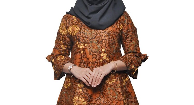 Busana batik lengan lonceng, Sumber: shopee.co.id